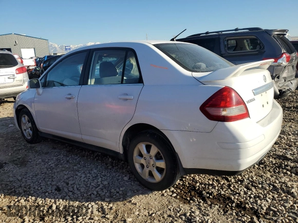 2007 Nissan Versa 1.8 SL with VIN 3N1BC11E57L414097, listed as a Copart auction lot 46945525 with 81,788 mi miles and Salvage Title. Bid and sale history available at carsss.com. Image 2.