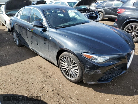 2018 Alfa Romeo Giulia Ti Lusso z VIN ZARFAEEN3J7570422, wystawiony jako Copart lot #53567845 z przebiegiem 27 932 mil mil oraz Szkoda całkowita • Salvage title. Historia ofert i sprzedaży dostępna na DreamBid. Obrazek 4.