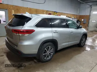 2018 Toyota Highlander SE with VIN 5TDJZRFHXJS846274, listed as a Copart auction lot 58130425 with 123,439 mi miles and Clean title. Bid and sale history available at DreamBid. Image 3.