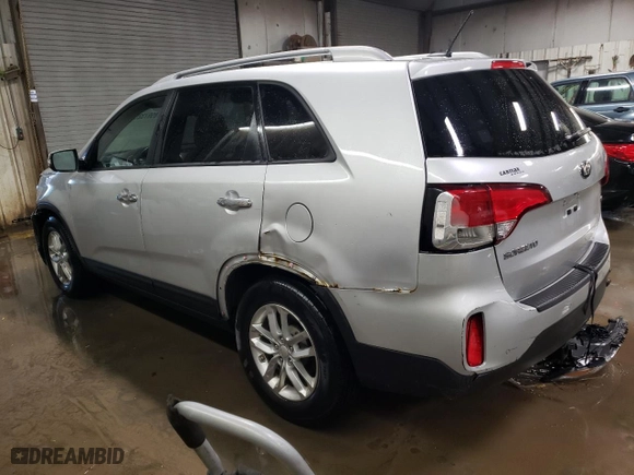 2015 Kia Sorento LX with VIN 5XYKT3A69FG587161, listed as a Copart auction lot 85973204 with NaN miles and Salvage Title. Bid and sale history available at carsss.com. Image 2.
