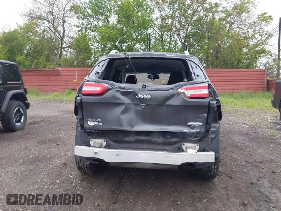 2016 Jeep Cherokee Latitude z VIN 1C4PJMCS1GW154188, wystawiony jako IAAI lot #42318317 z przebiegiem 189 347 mil mil oraz . Historia ofert i sprzedaży dostępna na DreamBid. Obrazek 16.