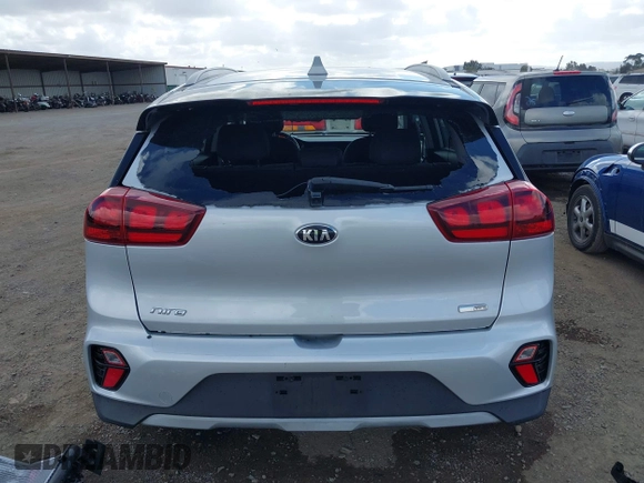 2021 Kia Niro LX with VIN KNDCB3LC2M5472028, listed as a IAAI auction lot 40884859 with 19,985 mi miles. Bid and sale history available at carsss.com. Image 17.