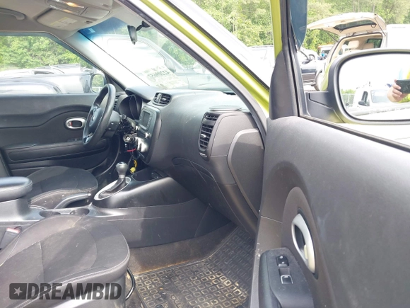 2018 Kia Soul with VIN KNDJN2A28J7898373, listed as a IAAI auction lot 42209657 with 82,840 mi miles and . Bid and sale history available at DreamBid. Image 5.