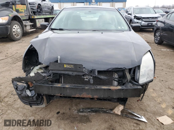2007 Ford Fusion SE with VIN 3FAHP01147R263159, listed as a Copart auction lot 44643395 with 153,901 mi miles and Salvage Title. Bid and sale history available at carsss.com. Image 5.