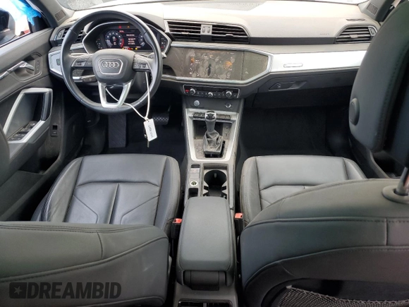 2020 Audi Q3 S line Premium z VIN WA1DECF35L1117748, wystawiony jako Copart lot #52718865 z przebiegiem 33 846 mil mil oraz Czysty tytuł • Clean title. Historia ofert i sprzedaży dostępna na DreamBid. Obrazek 8.