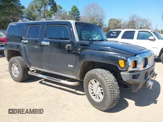 2006 Hummer H3 with VIN 5GTDN136568328414, listed as a IAAI auction lot 41682747 with 197,418 mi miles and . Bid and sale history available at DreamBid. Image 1.