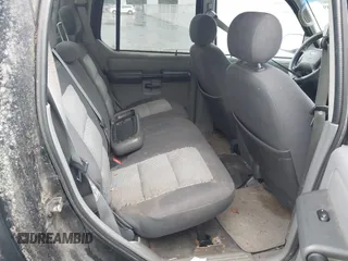 2003 Ford Explorer Sport Trac XLS z VIN 1FMZU67E73UC26464, wystawiony jako IAAI lot #42802849 z przebiegiem 228 139 mil mil oraz . Historia ofert i sprzedaży dostępna na DreamBid. Obrazek 8.