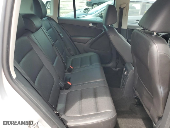 2015 Volkswagen Tiguan S with VIN WVGBV7AX7FW550506, listed as a Copart auction lot 53919364 with 142,207 mi miles and Salvage Title. Bid and sale history available at carsss.com. Image 11.