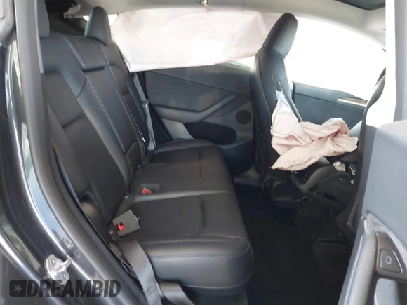 2024 Tesla Model Y с VIN 7SAYGDED5RF194219, выставлен на аукционе IAAI как лот 41594132 с пробегом 21 255 миль миль и . История ставок и продаж доступна на DreamBid. Изображение 8.