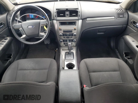 2010 Ford Fusion Hybrid z VIN 3FADP0L35AR110293, wystawiony jako Copart lot #43419065 z przebiegiem 163 946 mil mil oraz Szkoda całkowita • Salvage title. Historia ofert i sprzedaży dostępna na DreamBid. Obrazek 8.