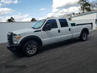 2015 Ford F-250 XL with VIN 1FT7W2A61FEC02885, listed as a Copart auction lot 48230925 with 176,535 mi miles and Clean title. Bid and sale history available at DreamBid. Image 1.