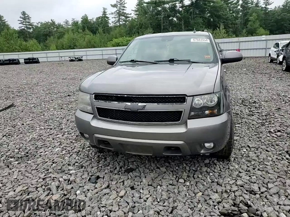 2008 Chevrolet Tahoe z VIN 1GNGK13008J212559, wystawiony jako Copart lot #59195815 z przebiegiem Nie podano mil oraz Nie do naprawy • Non repairable. Historia ofert i sprzedaży dostępna na DreamBid. Obrazek 12.