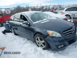 2011 Mercedes-Benz R with VIN 4JGCB6FE6BA119144, listed as a IAAI auction lot 41418354 with 162,892 mi miles. Bid and sale history available at carsss.com. Image 1.