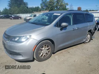 2020 Chrysler Voyager LXI with VIN 2C4RC1DG3LR148195, listed as a Copart auction lot 73799494 with 99,672 mi miles and Salvage Title. Bid and sale history available at carsss.com. Image 1.