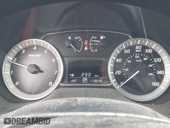 2015 Nissan Sentra S with VIN 3N1AB7AP1FY345428, listed as a IAAI auction lot 42044857 with 113,046 mi miles. Bid and sale history available at carsss.com. Image 16.