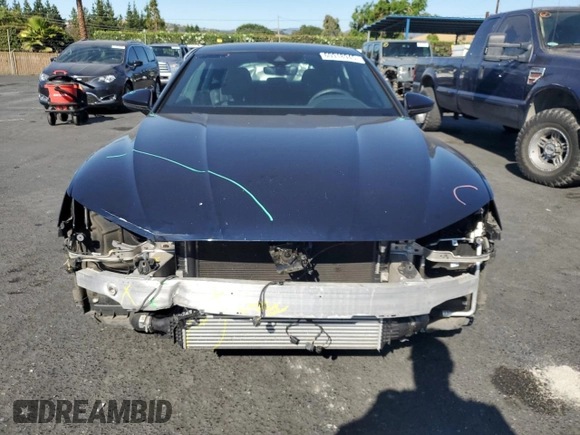 2019 Audi A7 Premium Plus with VIN WAUR2AF21KN052210, listed as a Copart auction lot 60918945 with 64,740 mi miles and Salvage title. Bid and sale history available at DreamBid. Image 5.