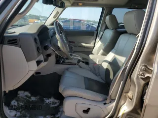 2006 Jeep Commander Limited с VIN 1J8HG58216C164763, выставлен на аукционе Copart как лот 52856365 с пробегом 97 144 миль миль и Списание • Salvage title. История ставок и продаж доступна на DreamBid. Изображение 7.