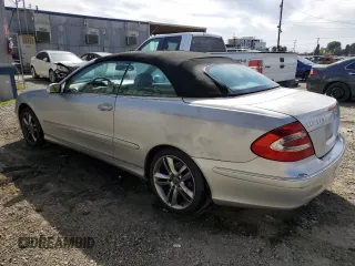 2004 Mercedes-Benz CLK 320 z VIN WDBTK65G24T032144, wystawiony jako Copart lot #48421025 z przebiegiem 157 180 mil mil oraz Szkody całkowita. Historia ofert i sprzedaży dostępna na DreamBid. Obrazek 2.