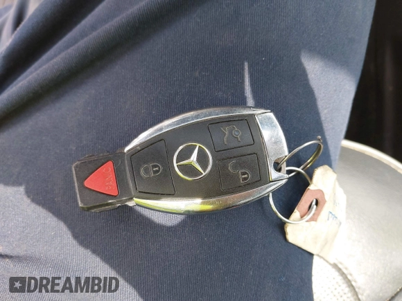 2014 Mercedes-Benz GL 450 z VIN 4JGDF7CE2EA287810, wystawiony jako IAAI lot #39696896 z przebiegiem 181 816 mil mil oraz . Historia ofert i sprzedaży dostępna na DreamBid. Obrazek 11.