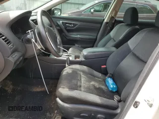 2017 Nissan Altima SV z VIN 1N4AL3AP3HC238952, wystawiony jako Copart lot #70025624 z przebiegiem 168 255 mil mil oraz Szkoda całkowita • Salvage title. Historia ofert i sprzedaży dostępna na DreamBid. Obrazek 7.