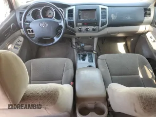 2007 Toyota Tacoma PreRunner z VIN 3TMJU62N27M037921, wystawiony jako Copart lot #56939075 z przebiegiem 203 275 mil mil oraz Szkoda całkowita • Salvage title. Historia ofert i sprzedaży dostępna na DreamBid. Obrazek 8.
