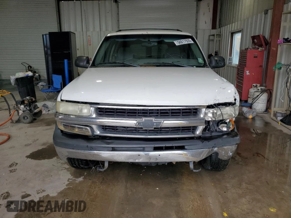 2001 Chevrolet Suburban LS z VIN 3GNEC16T41G127147, wystawiony jako Copart lot #56017935 z przebiegiem Nie podano mil oraz Szkoda całkowita • Salvage title. Historia ofert i sprzedaży dostępna na DreamBid. Obrazek 5.