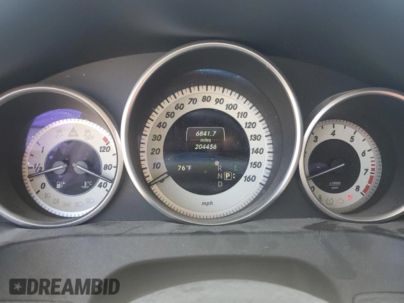 2014 Mercedes-Benz E 350 with VIN WDDKJ8JB5EF271909, listed as a Copart auction lot 54953225 with 204,456 mi miles and Salvage title. Bid and sale history available at DreamBid. Image 9.