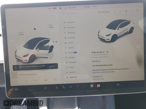 2023 Tesla Model Y Long Range z VIN 7SAYGDEE8PA030286, wystawiony jako Copart lot #50945465 z przebiegiem 43 676 mil mil oraz Szkoda całkowita • Salvage title. Historia ofert i sprzedaży dostępna na DreamBid. Obrazek 9.