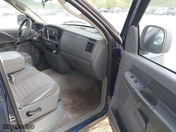 2006 Dodge Ram 1500 ST with VIN 1D7HA18K16J243112, listed as a IAAI auction lot 41962934 with 180,322 mi miles. Bid and sale history available at carsss.com. Image 5.