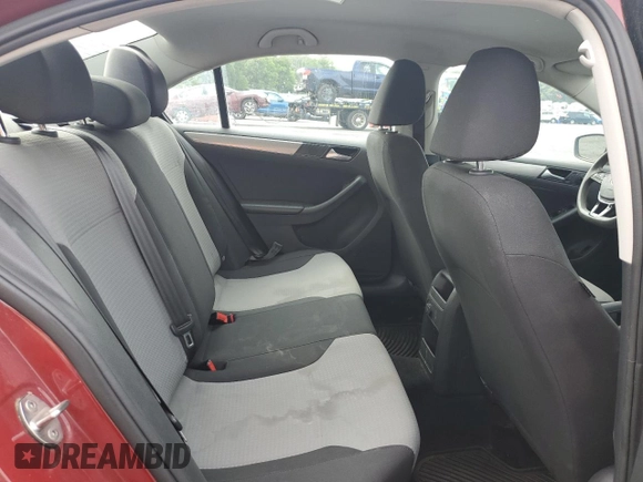 2017 Volkswagen Jetta S z VIN 3VW2B7AJXHM354102, wystawiony jako Copart lot #66042105 z przebiegiem 58 932 mil mil oraz Czysty tytuł • Clean title. Historia ofert i sprzedaży dostępna na DreamBid. Obrazek 10.