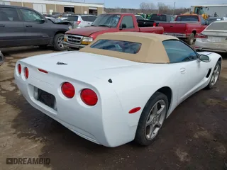2000 Chevrolet Corvette with VIN 1G1YY32G5Y5129804, listed as a IAAI auction lot 41636683 with 86,205 mi miles. Bid and sale history available at carsss.com. Image 4.