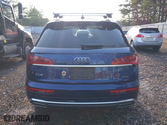 2022 Audi Q5 S line Premium z VIN WA1GAAFY9N2098952, wystawiony jako IAAI lot #40973991 z przebiegiem 29 553 mil mil oraz . Historia ofert i sprzedaży dostępna na DreamBid. Obrazek 17.