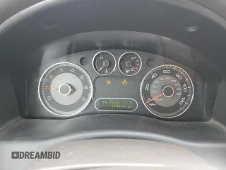 2008 Ford Taurus X SEL z VIN 1FMDK02W68GA43723, wystawiony jako Copart lot #56650305 z przebiegiem 279 439 mil mil oraz Czysty tytuł • Clean title. Historia ofert i sprzedaży dostępna na DreamBid. Obrazek 9.