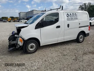 2021 Nissan NV200 S z VIN 3N6CM0KN5MK707486, wystawiony jako Copart lot #46529885 z przebiegiem 61 546 mil mil oraz Szkoda całkowita • Salvage title. Historia ofert i sprzedaży dostępna na DreamBid. Obrazek 1.