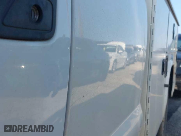 2015 Ford F-250 XL с VIN 1FD7X2A67FEA15739, выставлен на аукционе IAAI как лот 42600504 с пробегом 72 664 миль миль и . История ставок и продаж доступна на DreamBid. Изображение 12.