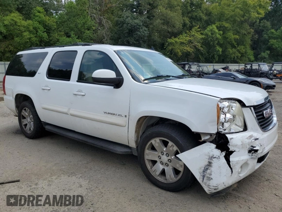 2007 GMC Yukon XL SLT with VIN 1GKFC16097R283300, listed as a Copart auction lot 68830724 with 145,593 mi miles and Salvage Title. Bid and sale history available at carsss.com. Image 4.