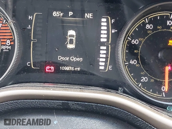 2018 Jeep Cherokee Latitude with VIN 1C4PJMCX1JD593518, listed as a IAAI auction lot 41623764 with 109,976 mi miles and . Bid and sale history available at DreamBid. Image 15.