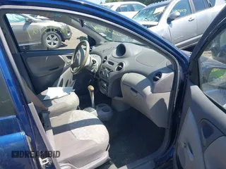 2001 Toyota ECHO z VIN JTDBT123X10112903, wystawiony jako IAAI lot #42515121 z przebiegiem 105 263 mil mil oraz . Historia ofert i sprzedaży dostępna na DreamBid. Obrazek 5.