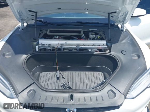 2021 Tesla Model S Plaid с VIN 5YJSA1E62MF438406, выставлен на аукционе IAAI как лот 42246901 с пробегом Не указан миль и . История ставок и продаж доступна на DreamBid. Изображение 10.