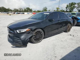 2019 Mercedes-Benz A 220 z VIN WDD3G4EB4KW022776, wystawiony jako Copart lot #60233695 z przebiegiem Nie podano mil oraz Czysty tytuł • Clean title. Historia ofert i sprzedaży dostępna na DreamBid. Obrazek 1.