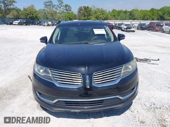 2017 Lincoln MKX Select z VIN 2LMPJ6KR4HBL48601, wystawiony jako IAAI lot #42029348 z przebiegiem 113 965 mil mil oraz . Historia ofert i sprzedaży dostępna na DreamBid. Obrazek 12.