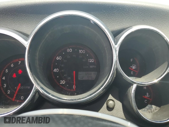2006 Toyota Matrix STD with VIN 2T1KR32E76C598093, listed as a Copart auction lot 64044445 with 120,879 mi miles and Salvage title. Bid and sale history available at DreamBid. Image 9.