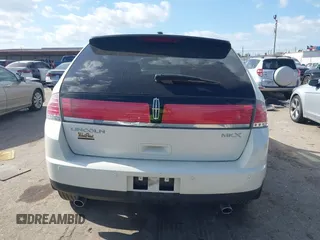2008 Lincoln MKX with VIN 2LMDU68C38BJ12714, listed as a IAAI auction lot 40894971 with 65,582 mi miles. Bid and sale history available at carsss.com. Image 16.