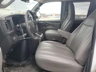 2019 Chevrolet Express Passenger LS с VIN 1GAZGNFG1K1363143, выставлен на аукционе Copart как лот 77474874 с пробегом 159 025 миль миль и Списание • Salvage title. История ставок и продаж доступна на DreamBid. Изображение 7.