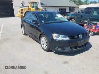 2013 Volkswagen Jetta SE z VIN 3VWDP7AJXDM212286, wystawiony jako IAAI lot #42827546 z przebiegiem 172 750 mil mil oraz . Historia ofert i sprzedaży dostępna na DreamBid. Obrazek 1.