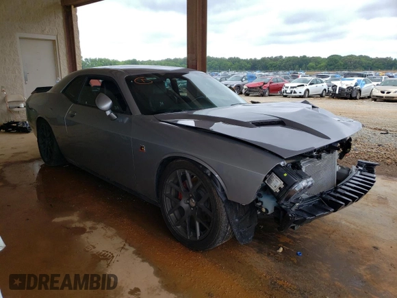 2016 Dodge Challenger R/T Scat Pack z VIN 2C3CDZFJ0GH344878, wystawiony jako Copart lot #51209943 z przebiegiem 20 348 mil mil oraz Szkody całkowita. Historia ofert i sprzedaży dostępna na DreamBid. Obrazek 4.