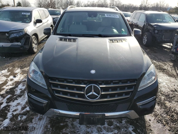 2012 Mercedes-Benz M-Class ML 350 with VIN 4JGDA5HB5CA028436, listed as a Copart auction lot 85863424 with NaN miles and Clean Title. Bid and sale history available at carsss.com. Image 5.