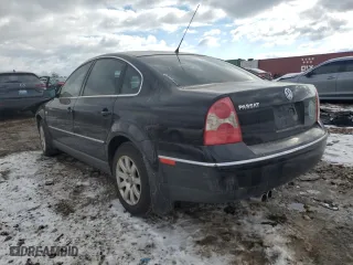 2002 Volkswagen Passat GLS with VIN WVWPD63BX2E396477, listed as a Copart auction lot 42934125 with 175,104 mi miles and Salvage Title. Bid and sale history available at carsss.com. Image 2.