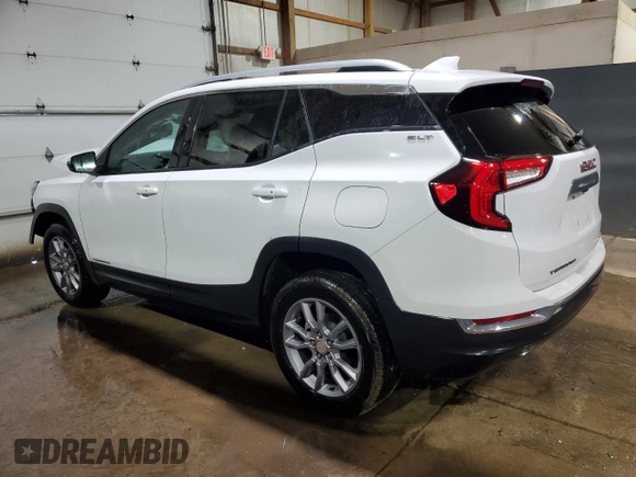 2024 GMC Terrain SLT z VIN 3GKALVEG3RL311828, wystawiony jako Copart lot #59572615 z przebiegiem 26 724 mil mil oraz Czysty tytuł • Clean title. Historia ofert i sprzedaży dostępna na DreamBid. Obrazek 2.