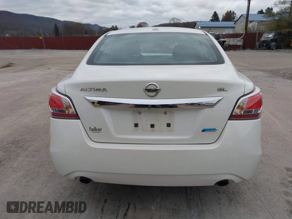 2014 Nissan Altima 2.5 S with VIN 1N4AL3AP0EN334215, listed as a IAAI auction lot 41848883 with 175,890 mi miles. Bid and sale history available at carsss.com. Image 17.